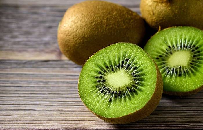How Is Kiwi Different from Other Fruits with Respect to Health Benefits? How Is Kiwi Different from Other Fruits with Respect to Health Benefits