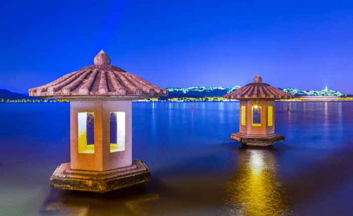 Top Places to Visit in Kochi for a Coastal Kerala Experience Screenshot 2
